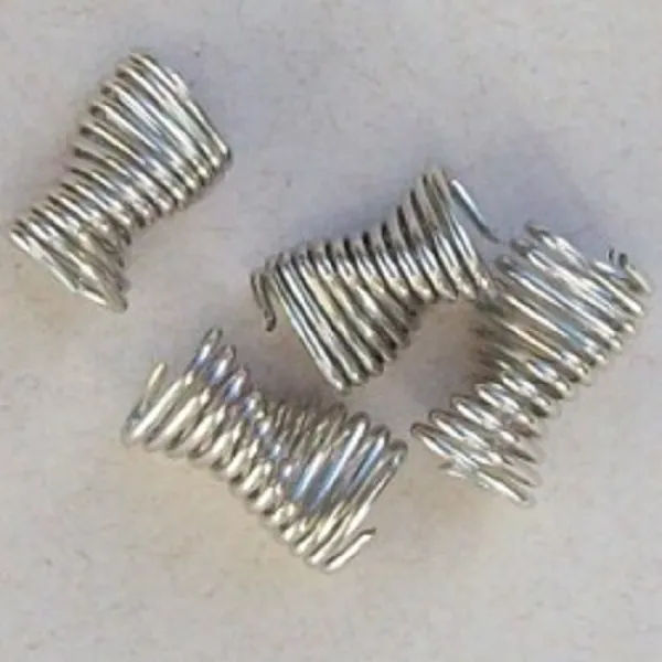 terminal mola para montagem torcido 23X12mm em alum�nio n�quel. 45 pe�as