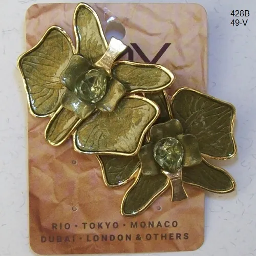 Brinco esmaltado borboleta 40X35mm verde e dourado 1 Par