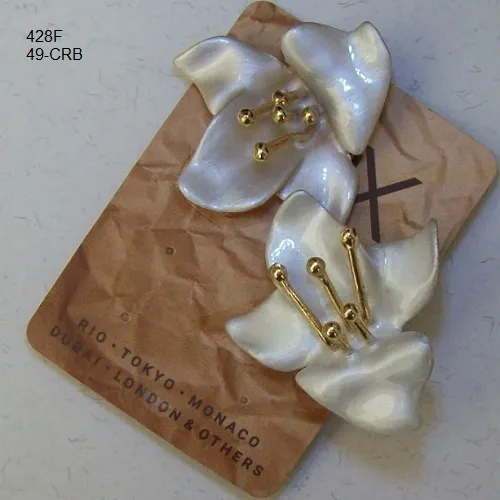 Brinco esmaltado l�rio salm�o leitoso 40mm miolo bolinhas met�licas dourados 1 Par