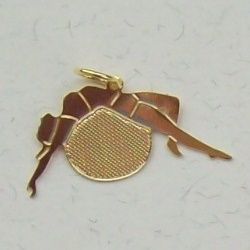 pingente fitness esportes pilates 35X20mm dourado 01 pe�a.