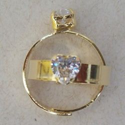 anel com pedra de zirc�nia cristal