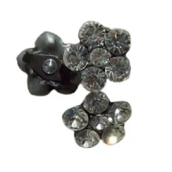 aplique cabedal fivela passante flor 20mm sem strass banho grafite 01 pe�a