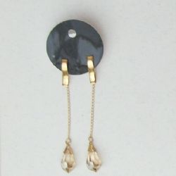 brinco cristal preciosa gota 20X12mm honney mel corrente grum� 50mm estampa ondulada. 1 par