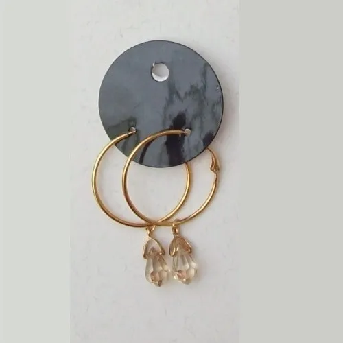 brinco cristal preciosa gota 9x15mm honney argola 35mm dourada com fecho trava. 1 par