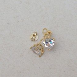 brinco zirc�nia cora��o 5mm cristal com metais dourados, pino e tarraxa. 1 pe�a