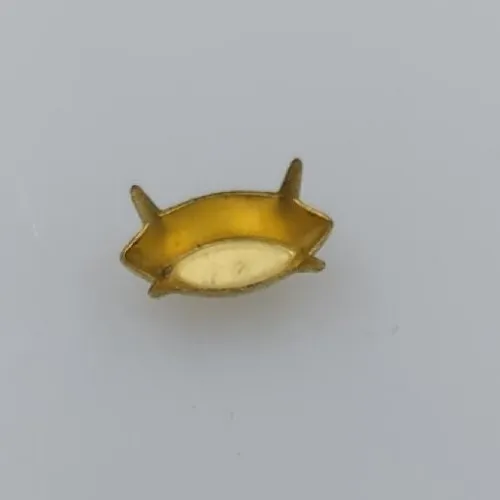 caixa chat�o em metal com garras navete 10x05mm parede alta lat�o bruto 110 pe�as