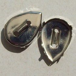 caixa com furos para pedra e costura gota 18X13mm banho n�quel. 50 pe�as.
