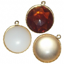 caixa pingente com pedra