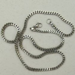 Colar cord�o inox laminado 3x3mm 55cm comprimento e fecho lagosta. 1 cord�o