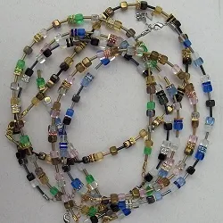 colar pedra geo c�bica theca