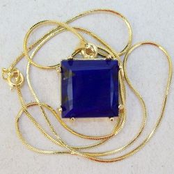 colar com pedra tcheca carre 19mm azul corrente snake dourada 48cm sem extensor fecho boia. 1P�
