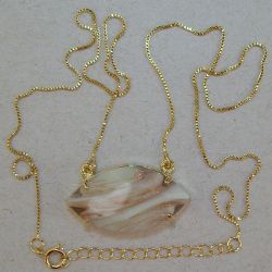 colar com pedra tcheca navete 30x15mm horiz bege veneziana dourada 50cm com extensor fecho boia. 1P�