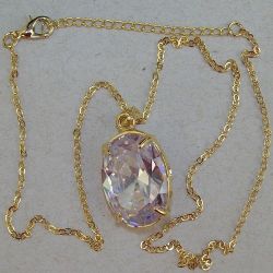 colar com pedra tcheca oval 25x18mm cristal corrente gurm� dourada 48cm com extensor e lagosta 1P�