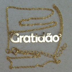 corrente com pingente gratid�o dourado 45x10mm corrente cadeado fina e fecho lagosta. 1 pe�a