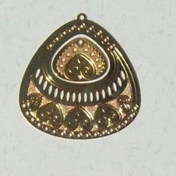 estamparia em metal bijuterias 0610 Gota 37X35mm sem miolo Banho dourado  - 02 pe�as.