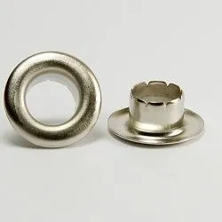 Ilh�s para bolsas e confec��o 5,5X5,5mmX9,5mm n�quel. 1000 pe�as.