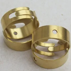 pe�a base para montagem de anel lisa 8mm regul�vel 1 furo lat�o bruto 50 pe�as